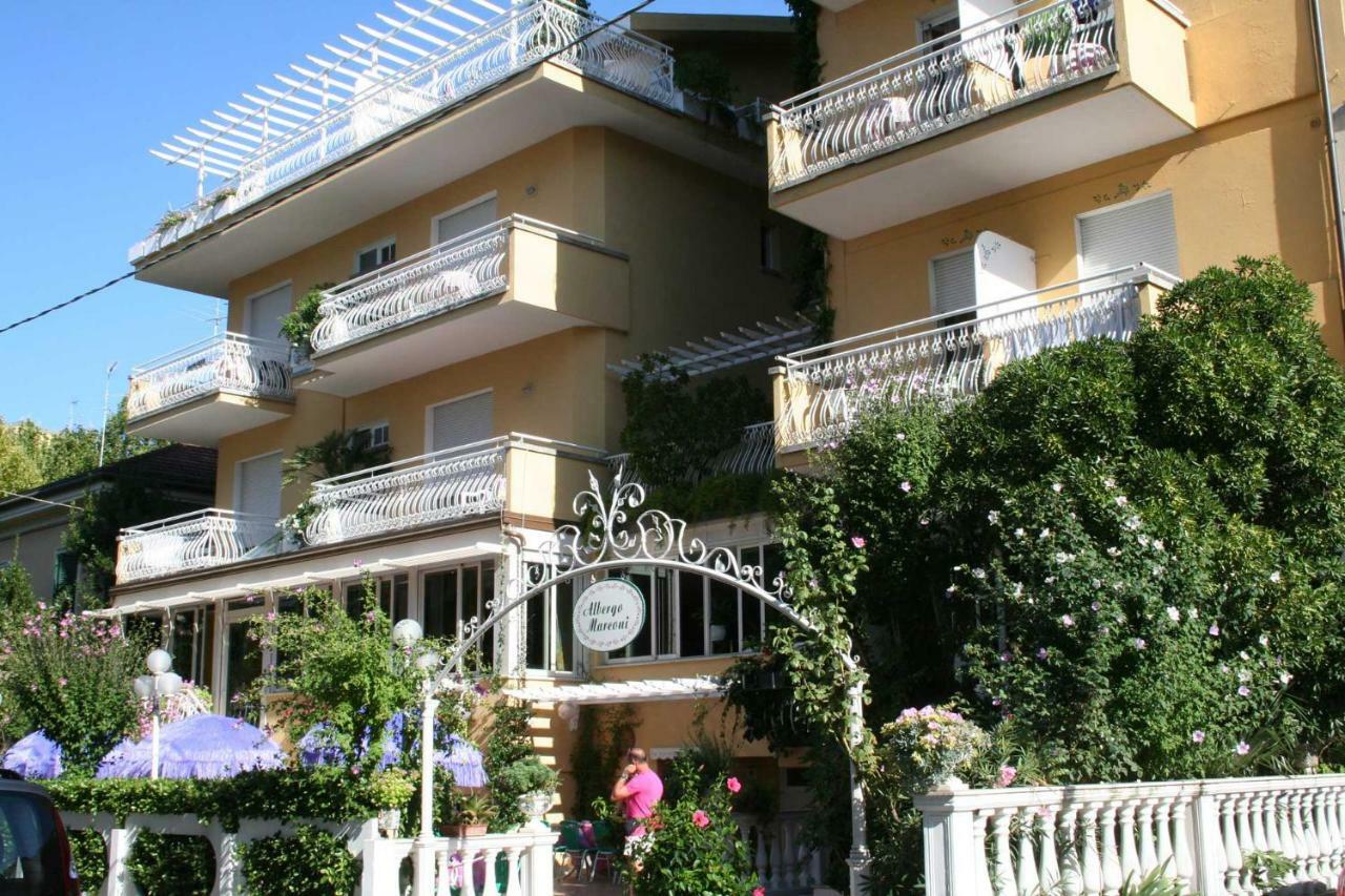 Hotel Marconi Cattolica Exterior foto